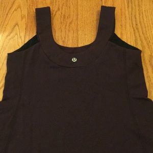 Lululemon Plum tank top built in bra size 10